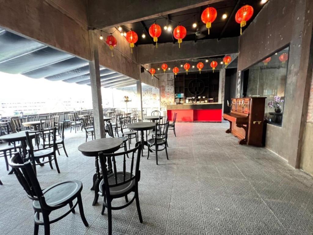 2499 Heritage Chinatown Bangkok Hotel By Roomquest Exterior foto