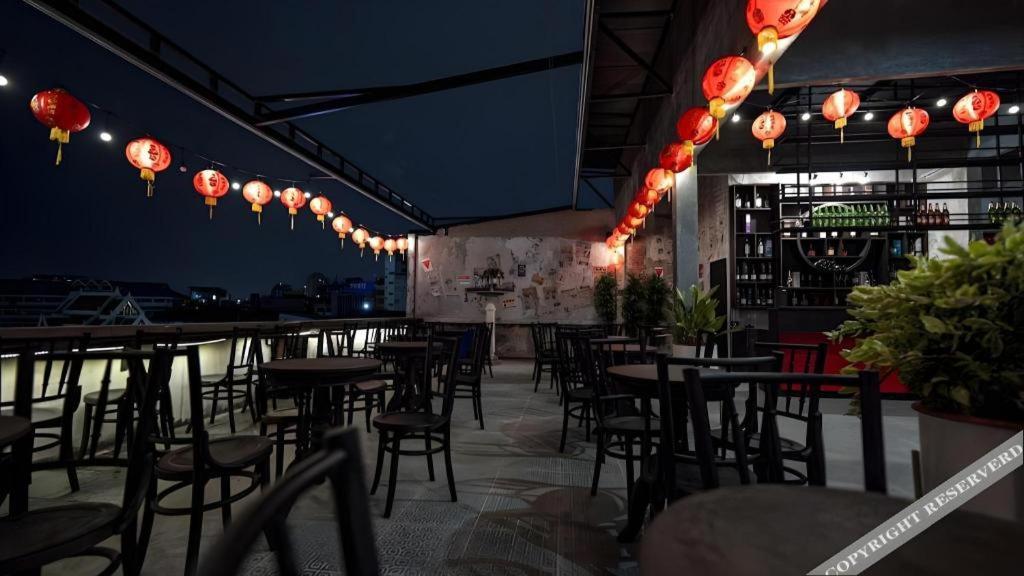 2499 Heritage Chinatown Bangkok Hotel By Roomquest Exterior foto