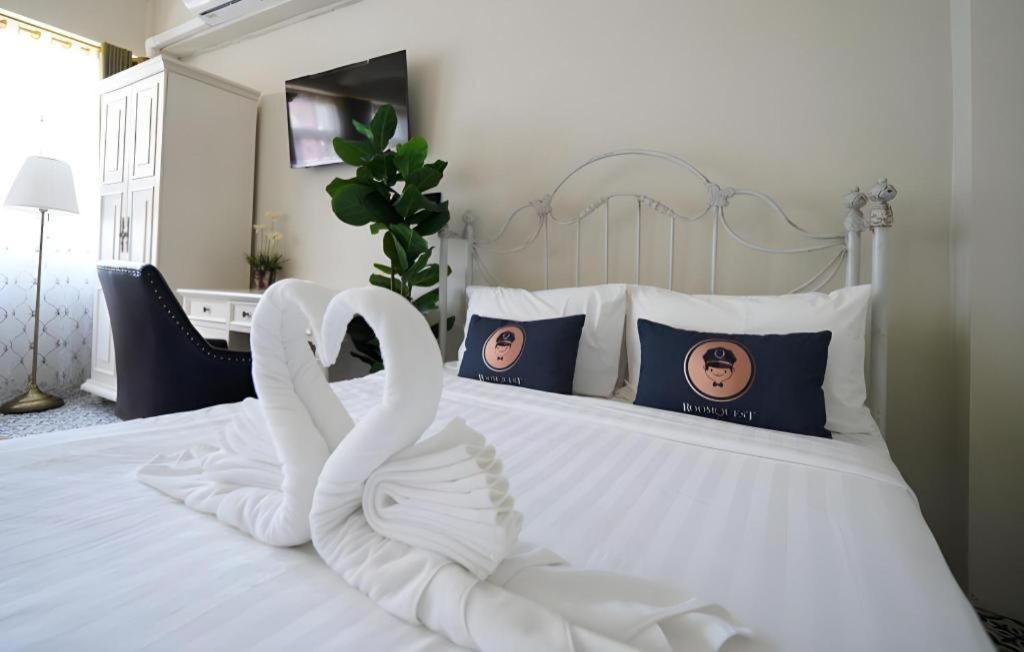 2499 Heritage Chinatown Bangkok Hotel By Roomquest Exterior foto