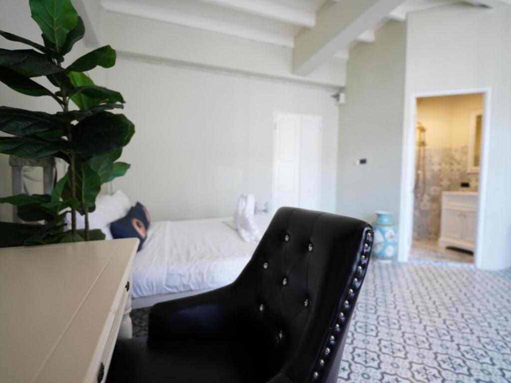 2499 Heritage Chinatown Bangkok Hotel By Roomquest Exterior foto